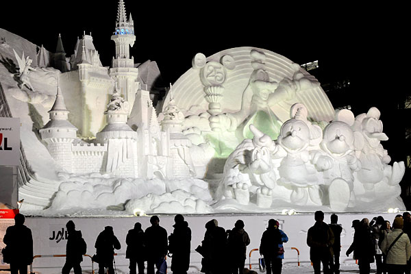 Фестивали снежных и ледяных скульптур (19 фото)