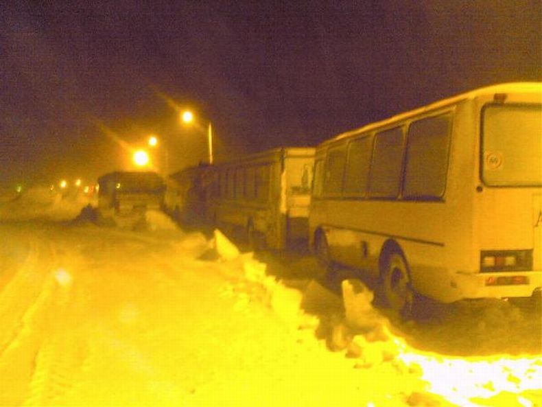 Транспорт в Норильске зимой (17 фото)