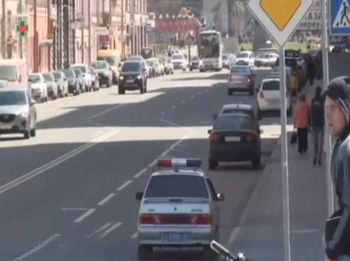 Развод автолюбителей на ул.Гороховая в Санкт-Петербурге (видео)