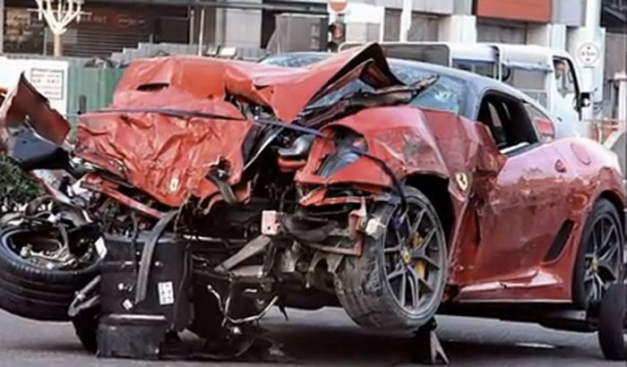 Серьезная авария с участием Ferrari 599 GTO унесла жизни трех человек (12 фото+2 видео)