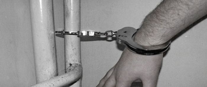 Как избавиться от наручников (3 фото)