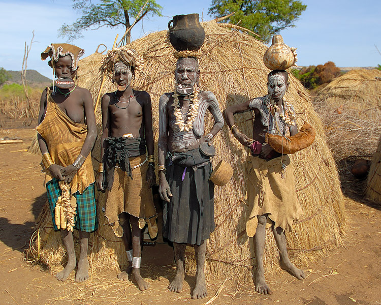 Эфиопия. Племя Мурзи (22 фото)