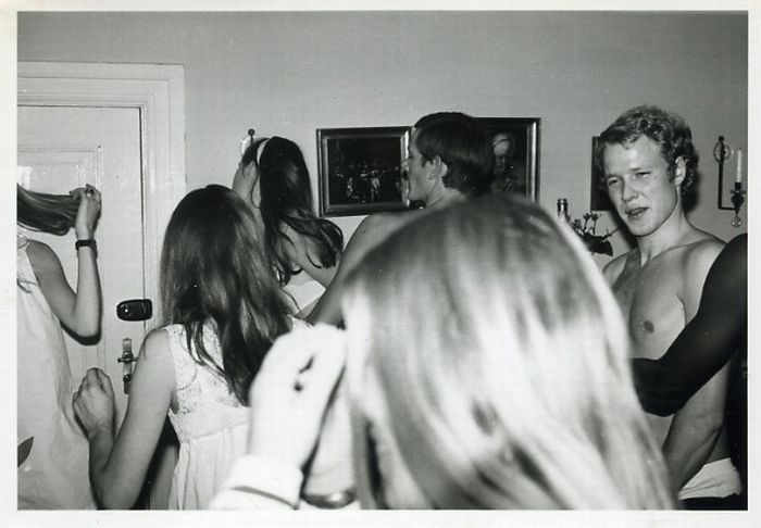 Студенческие вечеринки 60х годов  (30 фото)