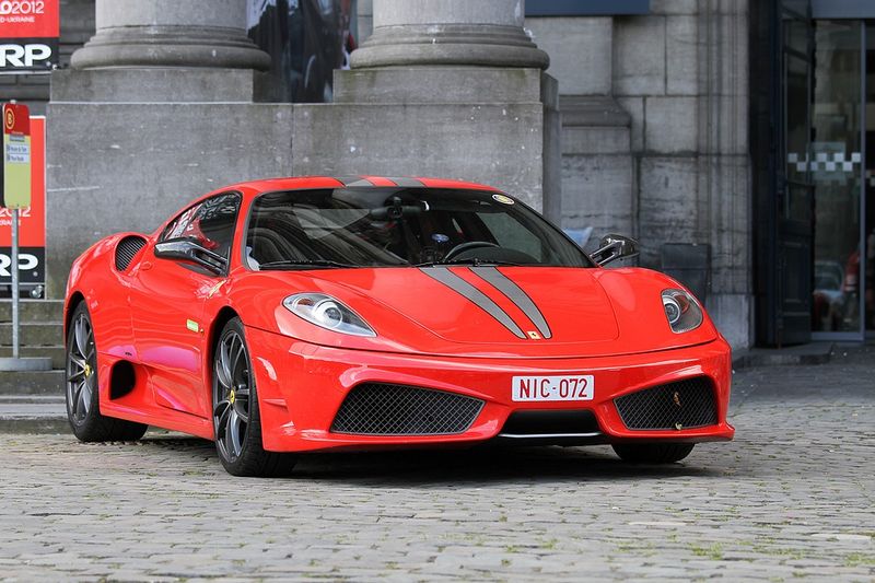 Бельгийский Ferrari-клуб отметил свое 40-летие (40 фото)