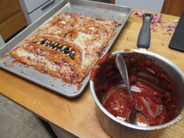 Как сделать ужасную пиццу (4 фото)