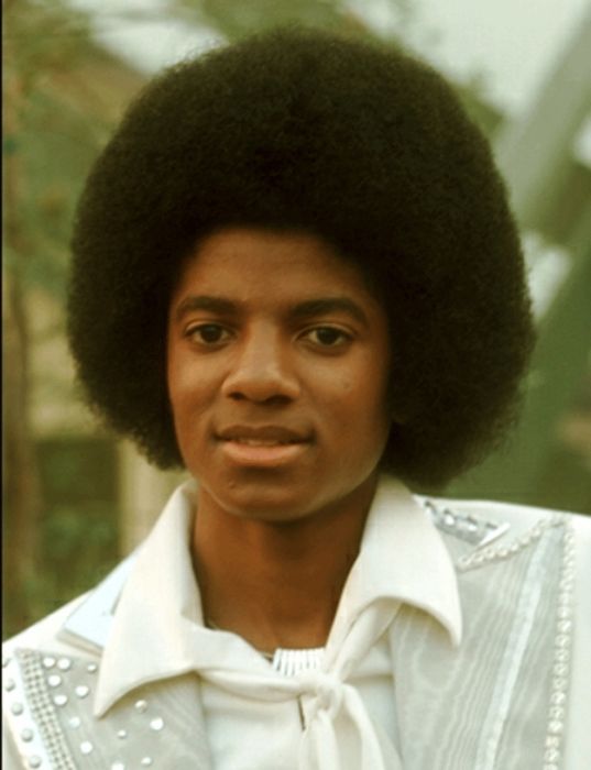 Майкл Джексон - с рождения и до смерти (48 фото)