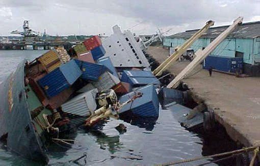 Морские катастрофы (45 фото)