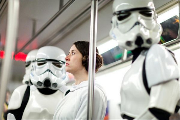 В Нью-Йорском метро появились  “Звёздные войны” (38 фото+видео)