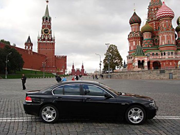 Чиновники закупают 120 автомобилей BMW на 310 млн рублей (текст)