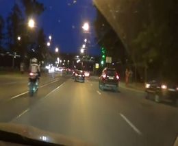 Мотоциклист против пешехода