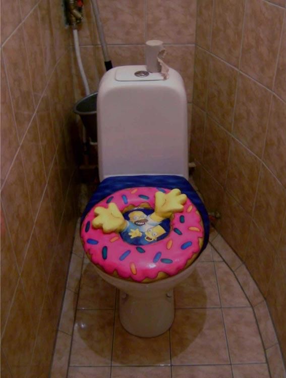 Туалет фаната Симпсонов (22 фото)