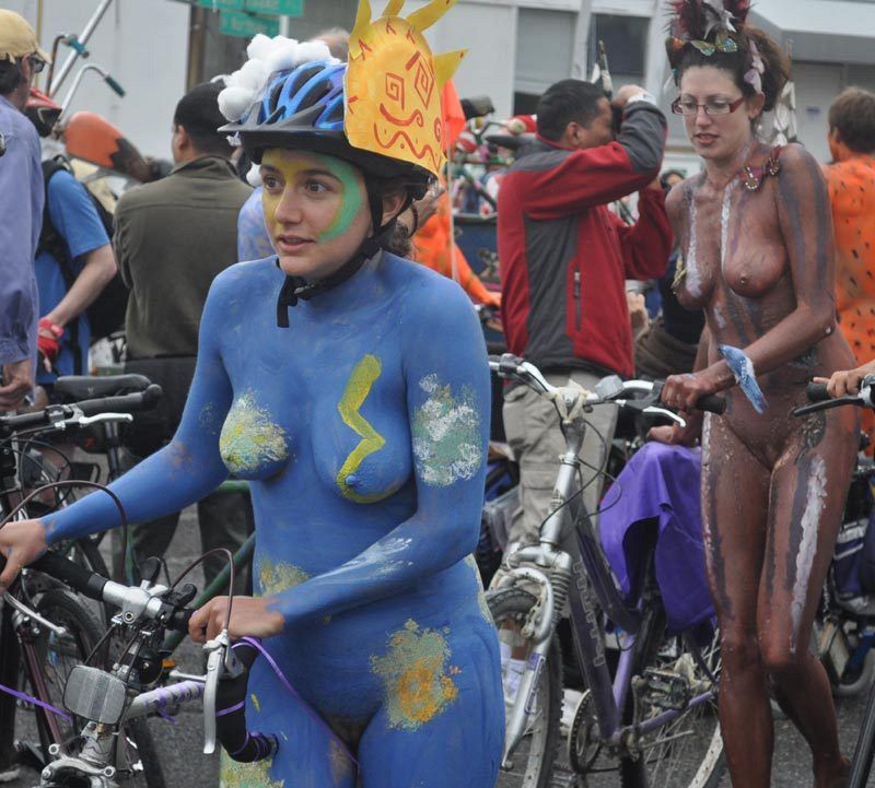 Голый велопробег London Naked Bike Ride 2010 (83 фото+видео)