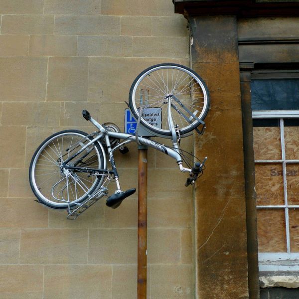 Хороший способ припарковать велосипед (20 фото)