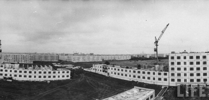 Строительство советских хрущевок (23 фото)