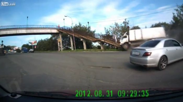 Авария дня часть 710 (фото+видео)