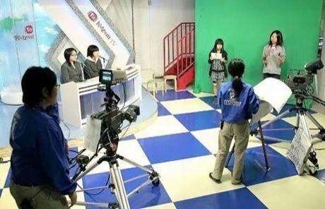 Японские дети учатся профессиям (6 фото)