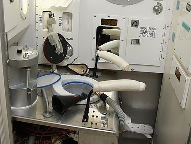 Туалеты международной космической станции (9 фото)