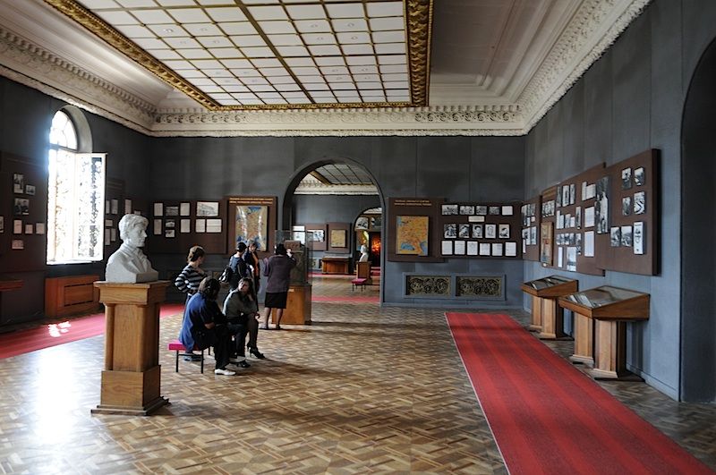 Музей Сталина в Гори (22 фото)