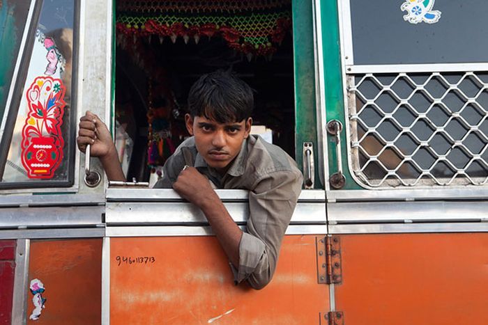 Суровая профессия - индийский дальнобойщик (18 фото)