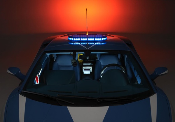 Демонстрационное видео итальянского полицейского автомобиля Lamborghini Gallardo: