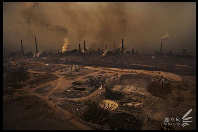 Металлургический завод уезда Шесянь провинции Хэбэй является источником сильного загрязнения окружающей среды, что сильно влияет на здоровье местных жителей. Территория завода постоянно расширяется:
