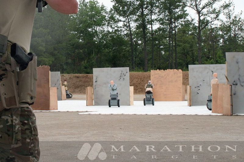 Роботы для тренировки снайперов (13 фото)