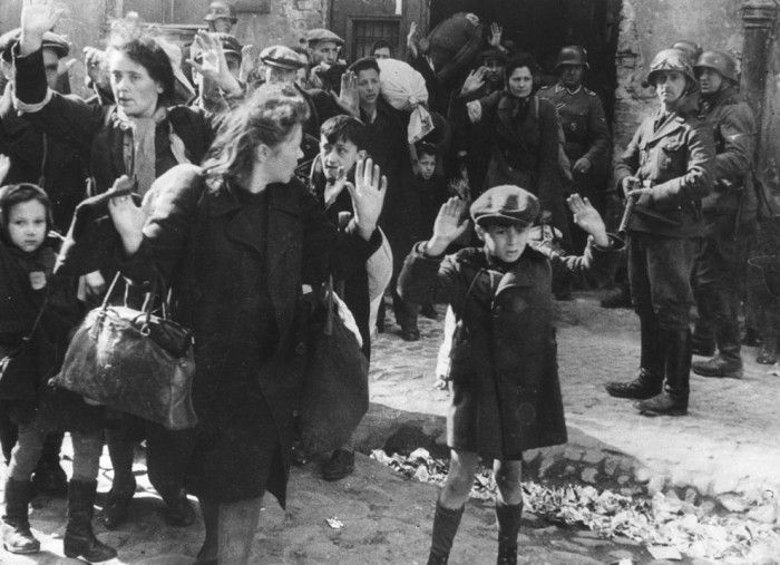 Вторая мировая война: Холокост (45 фото)