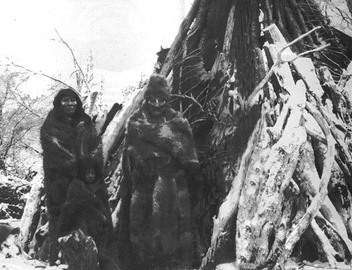 Мартин Гусинде и индейцы Огненной Земли (12 фото)