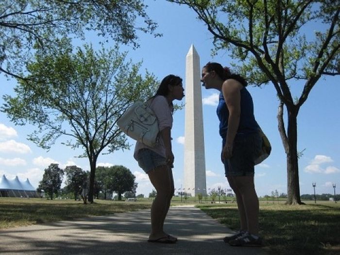 Памятная фотография с Монументом Вашингтона (23 фото)
