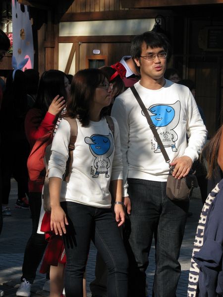 Корейцы любят одинаково одеваться (10 фото)