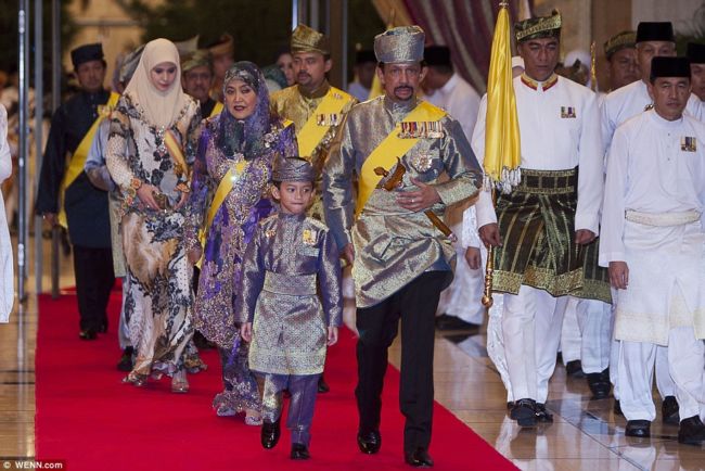 Свадьба дочери султана Брунея (13 фото + 1 видео)