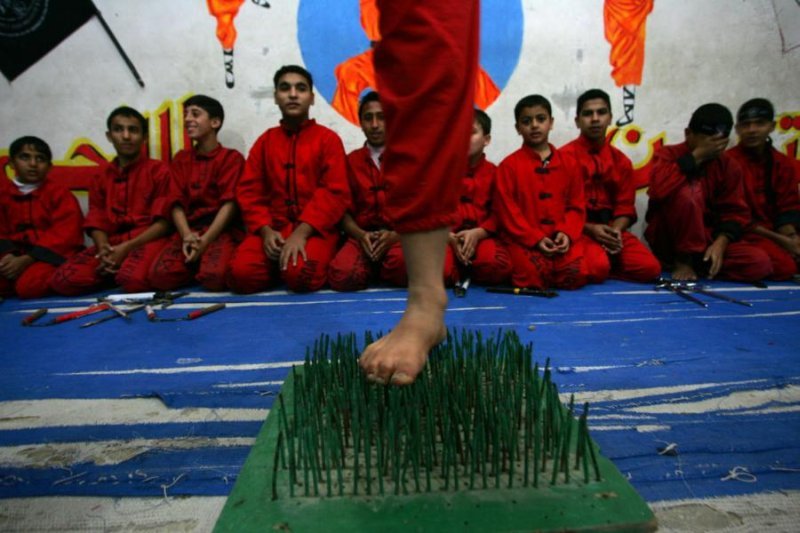 Спортивная школа в Палестине (11 фото)