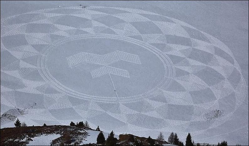 Искусство на снегу (12 фото)