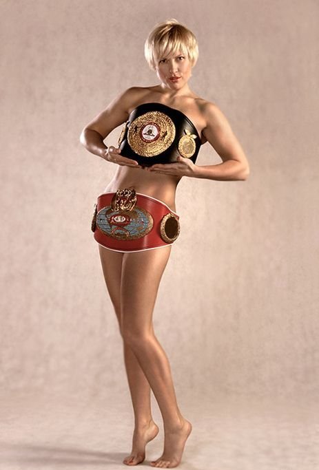 Россиянка Наталья Рагозина стала чемпионкой мира по боксу в супертяжелом весе (26 фото + видео)
