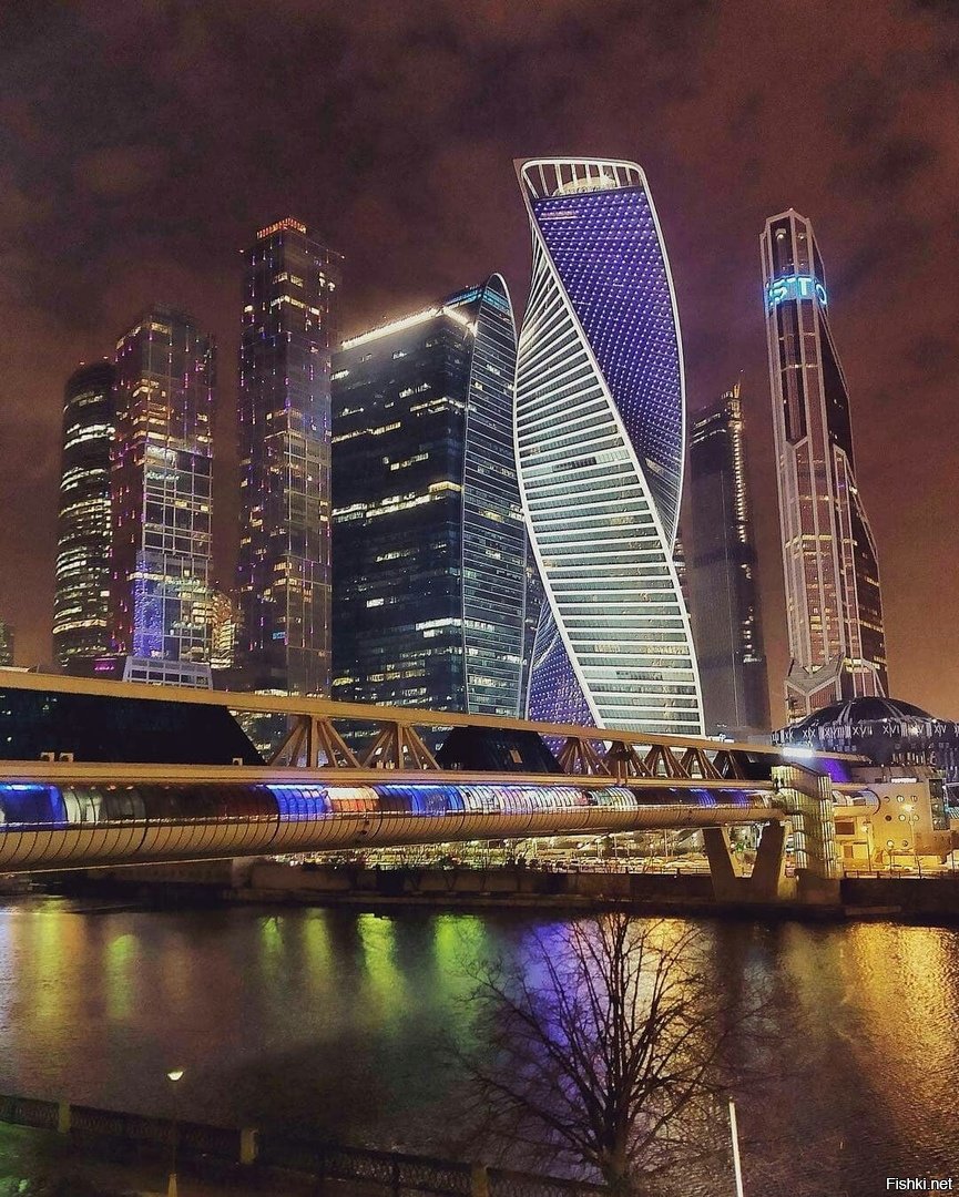 Фото москва сити 2025 ночью