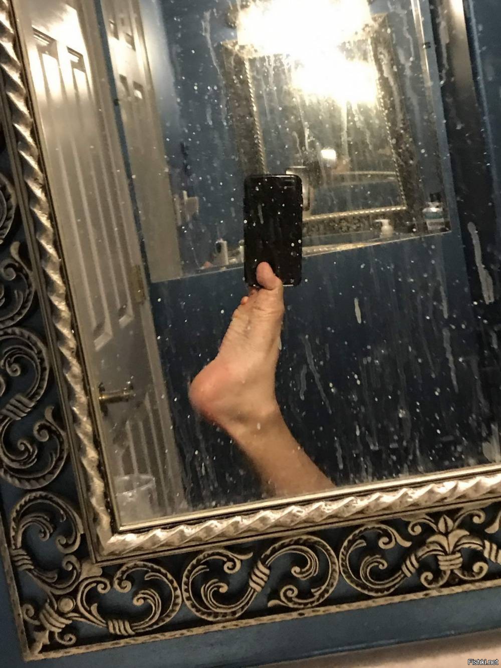 Фотографии В Маленьком Зеркале