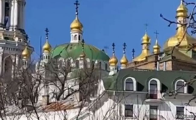 Храм в крестах Псков